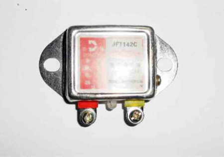 Регулятор напряжения JFT142C 14V/1500w DF354