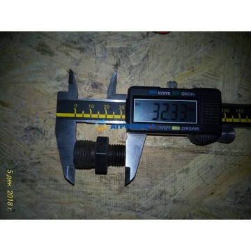 Штуцер гидроцилиндра мототрактора (наружные резьбы М14 х М18) -