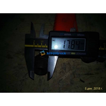 Штуцер гидроцилиндра мототрактора (наружные резьбы М14 х М18) -